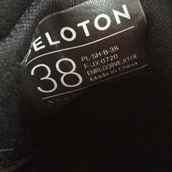 Women's Size 7 (38 EU) Peloton Cycling Shoes Black White Red EUC - Picture 2 of 8